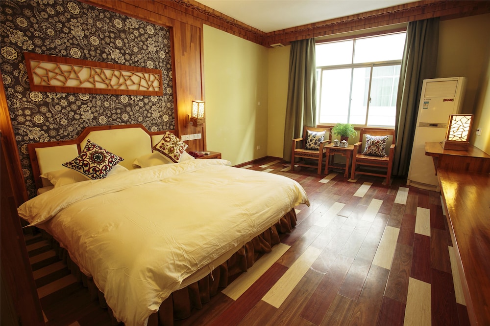 Sunshine Double Room photo 2