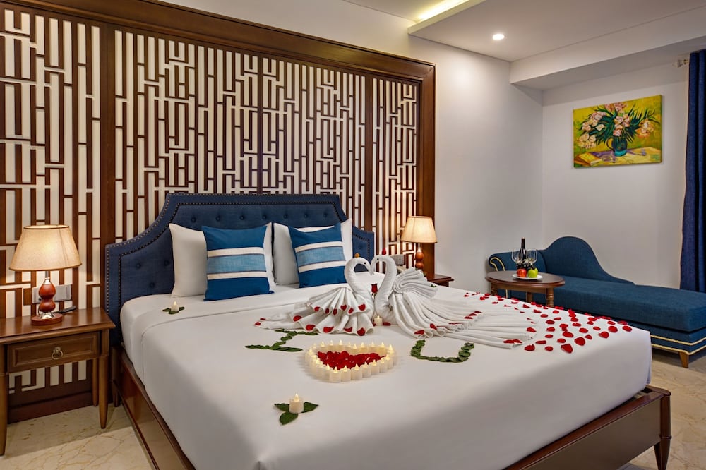 Deluxe Double Room, Partial Sea View photo 1