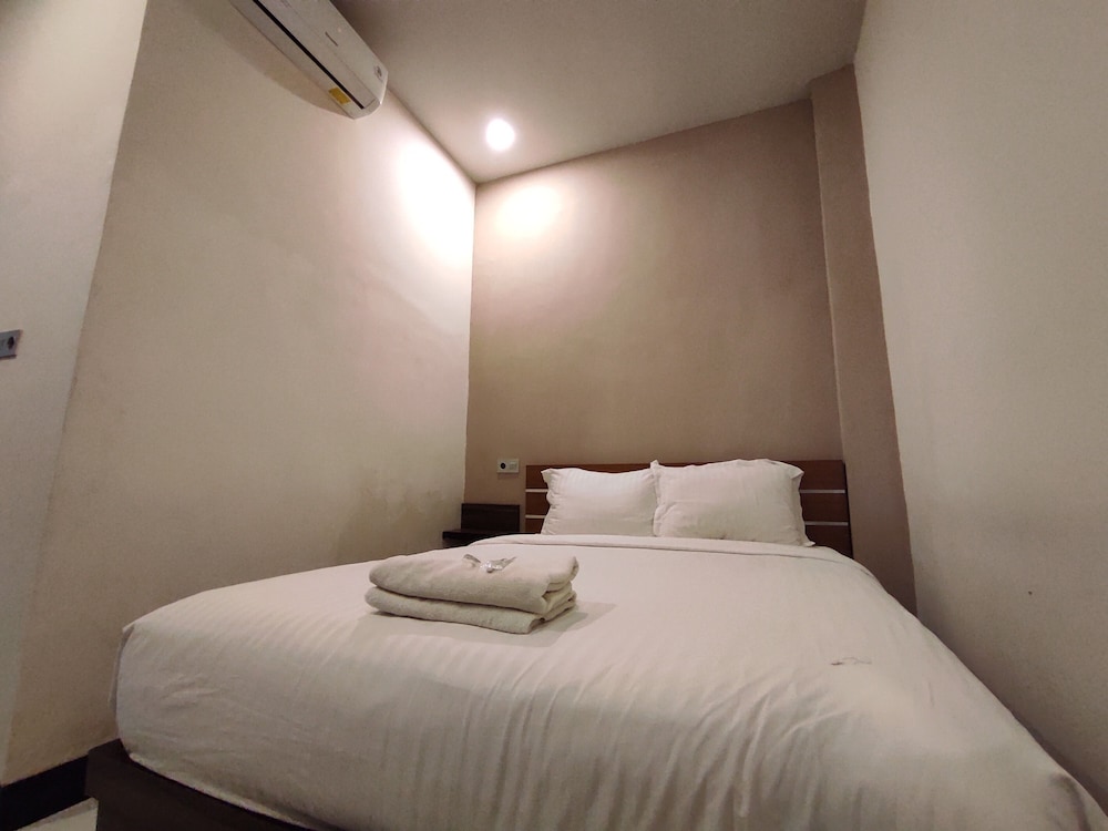 Deluxe Double Room - Photo 7