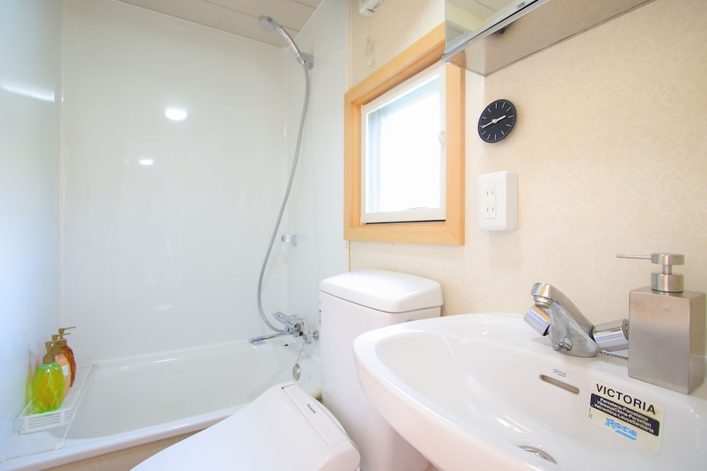 Comfort Cabin, Multiple Beds, Non Smoking photo 2