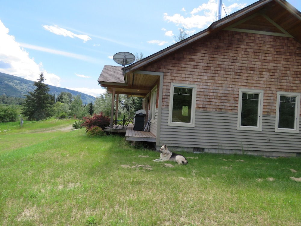 Deluxe House, 2 Bedrooms, Mountain View, Garden Area photo 2
