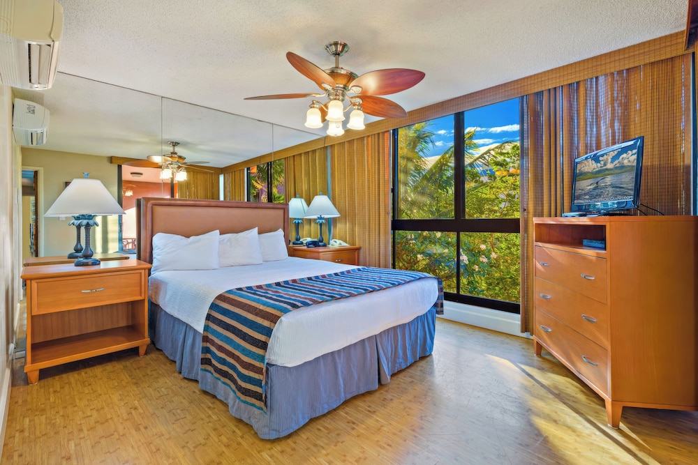 Condo, 2 Bedrooms, Lanai, Garden View photo 2