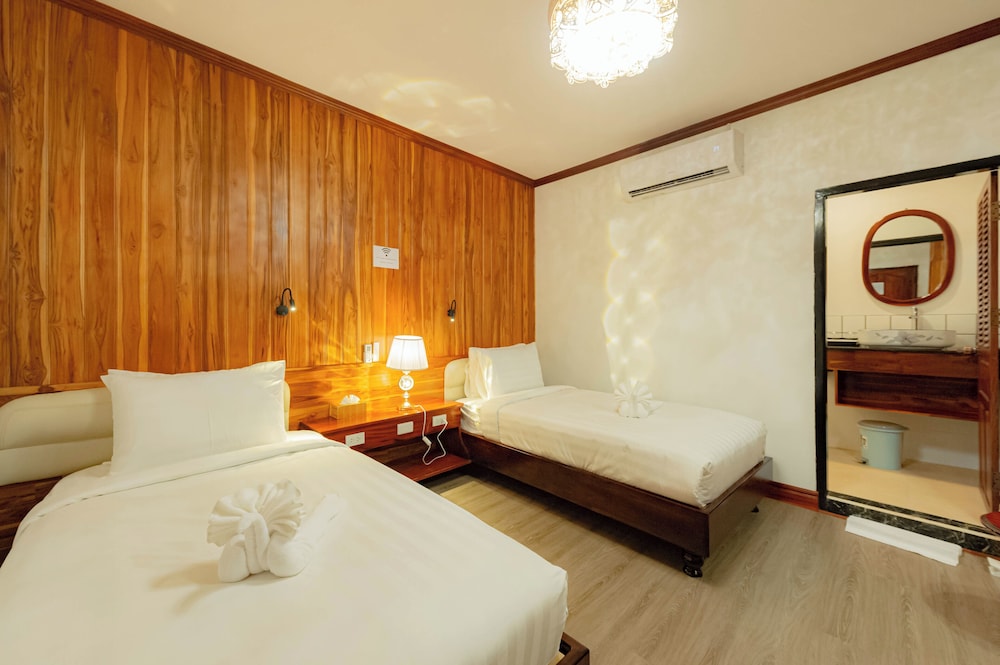 Standard Twin Room - Photo 12