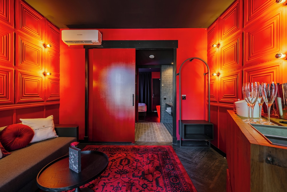 Exclusive Suite, Canal View photo 3