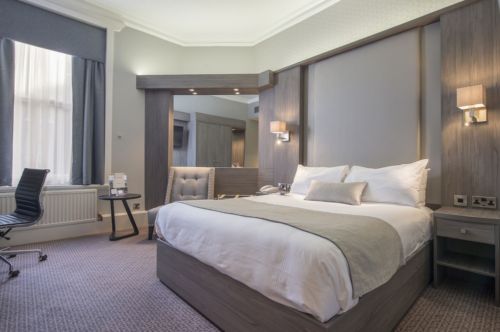 Standard Room, 1 Queen Bed - Photo 7