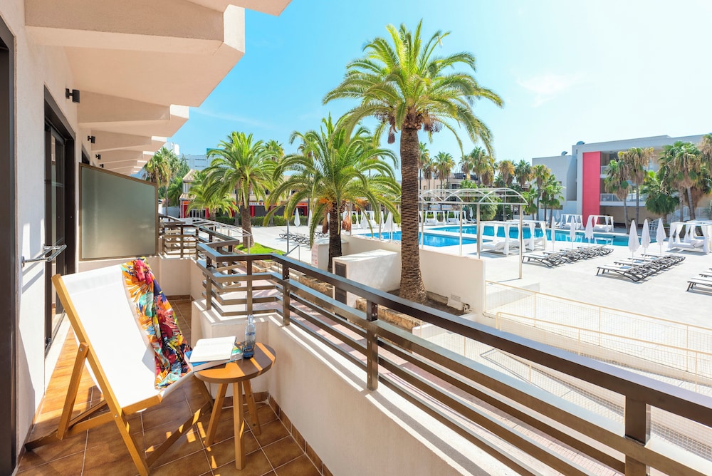 The Loft Pool View (2+2) - Photo 2