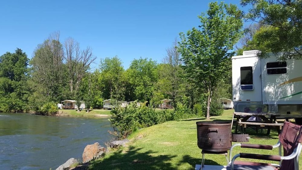 Powered Camping Site photo 2