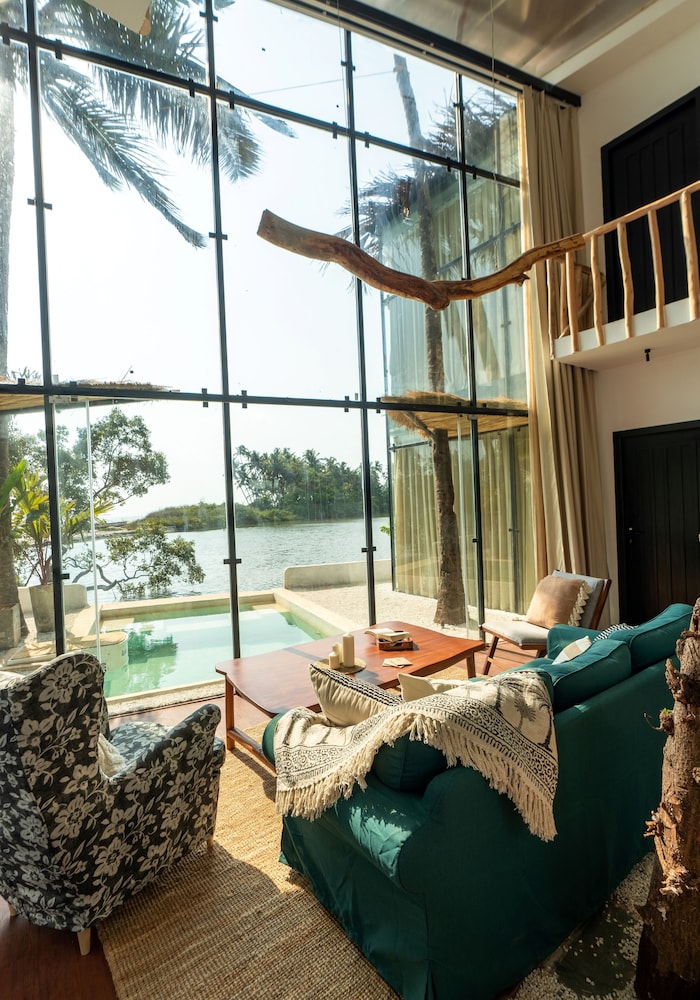 Luxury Villa, Ocean View photo 3