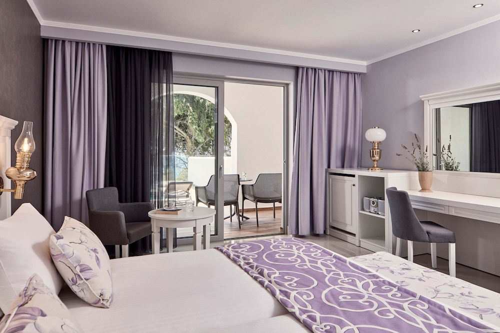 Room, Private Pool, Sea View (Country Style) - Photo 11