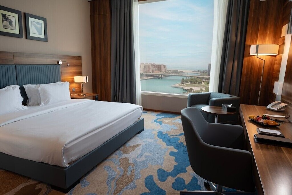 Premium Room, 1 King Bed, Marina View