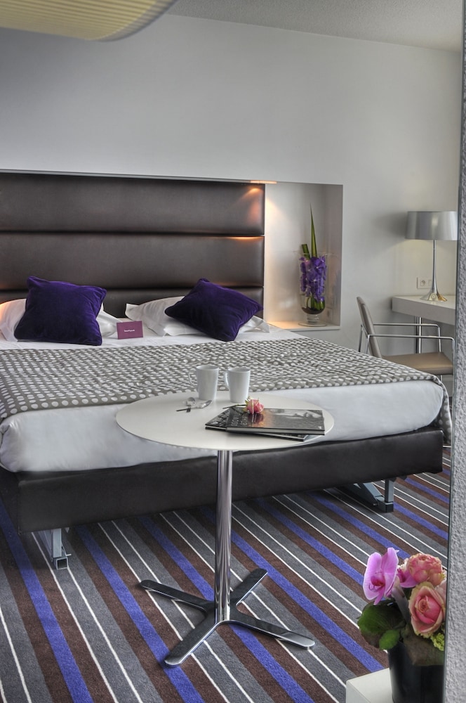 Superior Room, 1 Double Bed (City side) photo 2