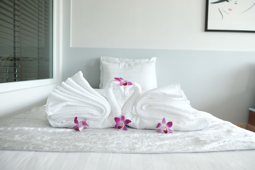 Executive Triple Room, Sea View thumbnail 5