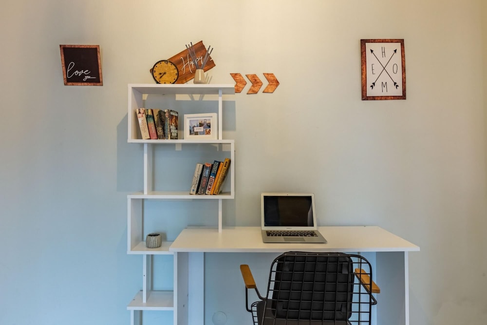 Apartment photo 2