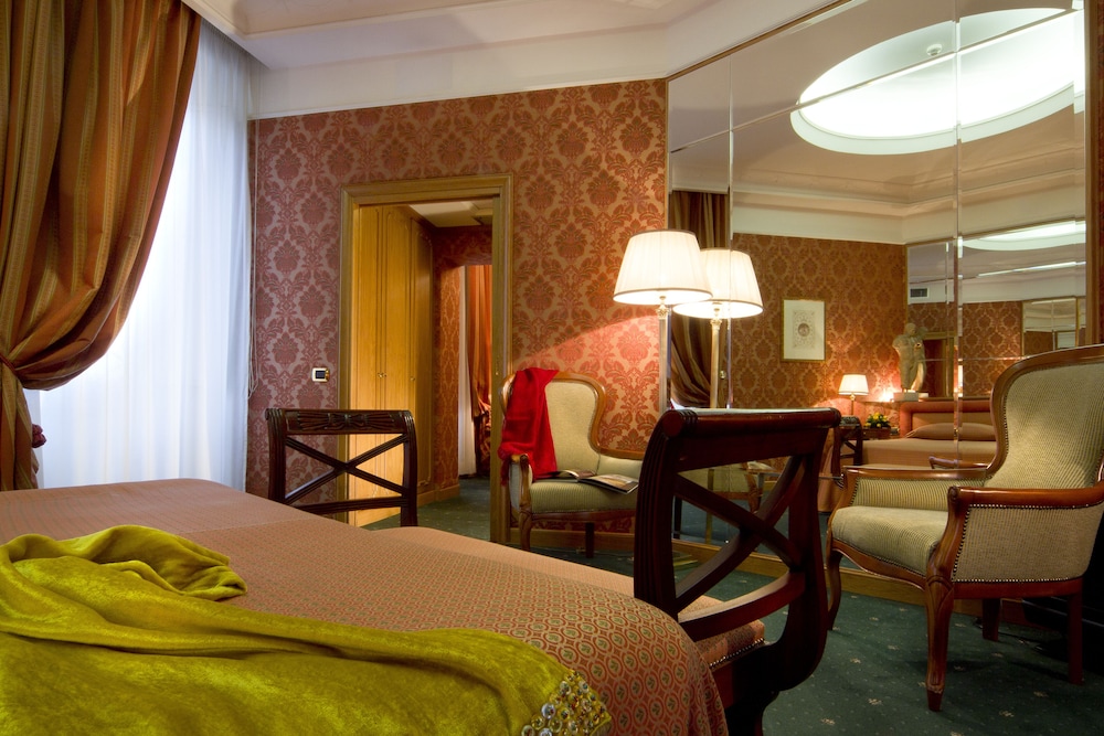 Suite thumbnail 6