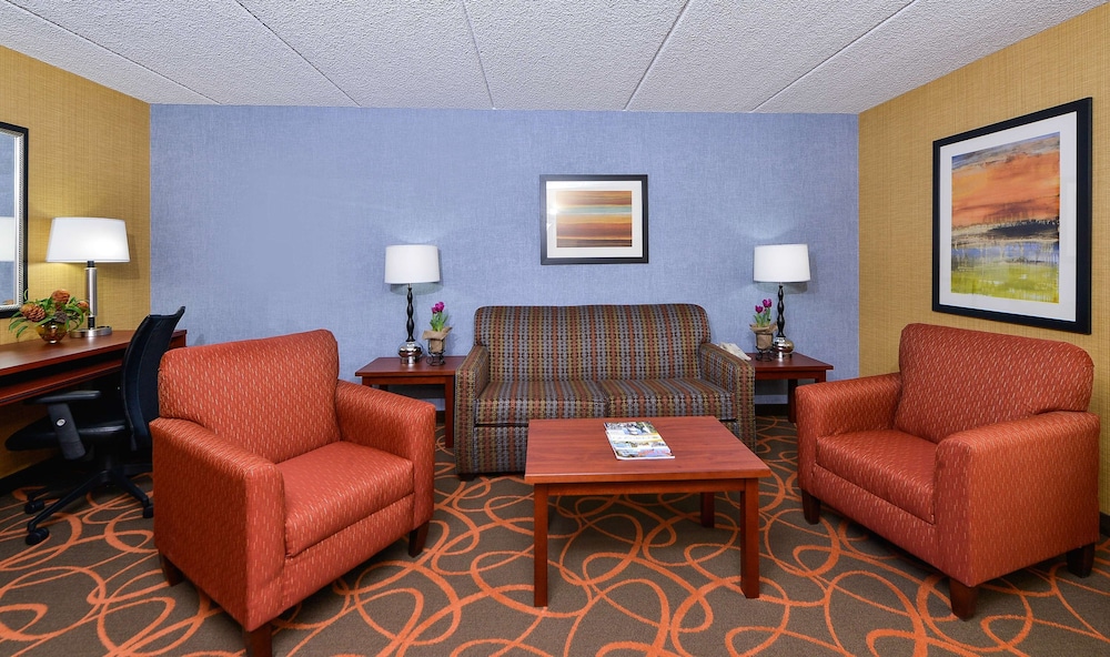 Suite, 2 Queen Beds, Accessible, Bathtub (with Sofabed) - Photo 1