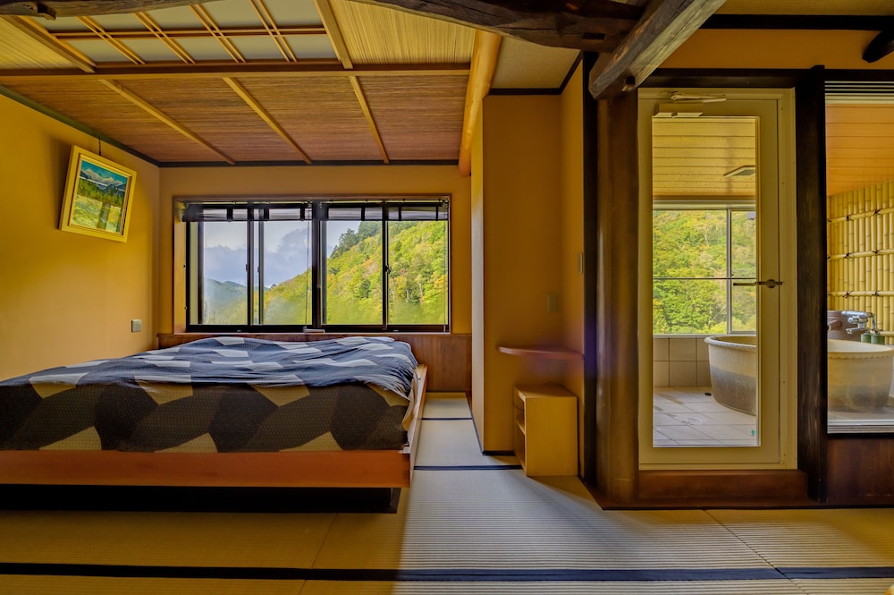 [Hoshimi] Japanese-Western style room 12 tatami with semi-open-air hot spring bath Non smoking photo 2