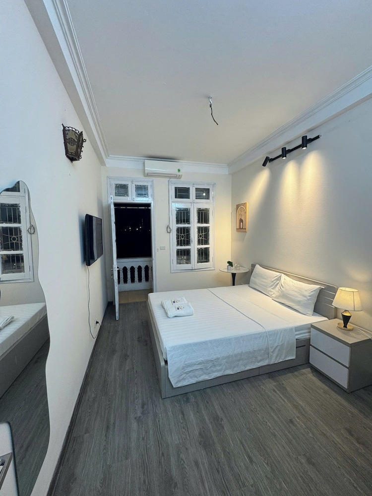 Deluxe Studio, Balcony, City View
