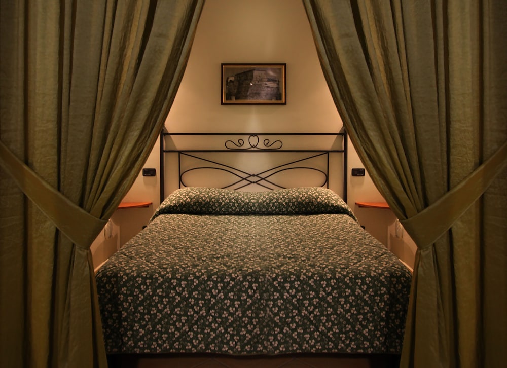 Standard Room photo 1