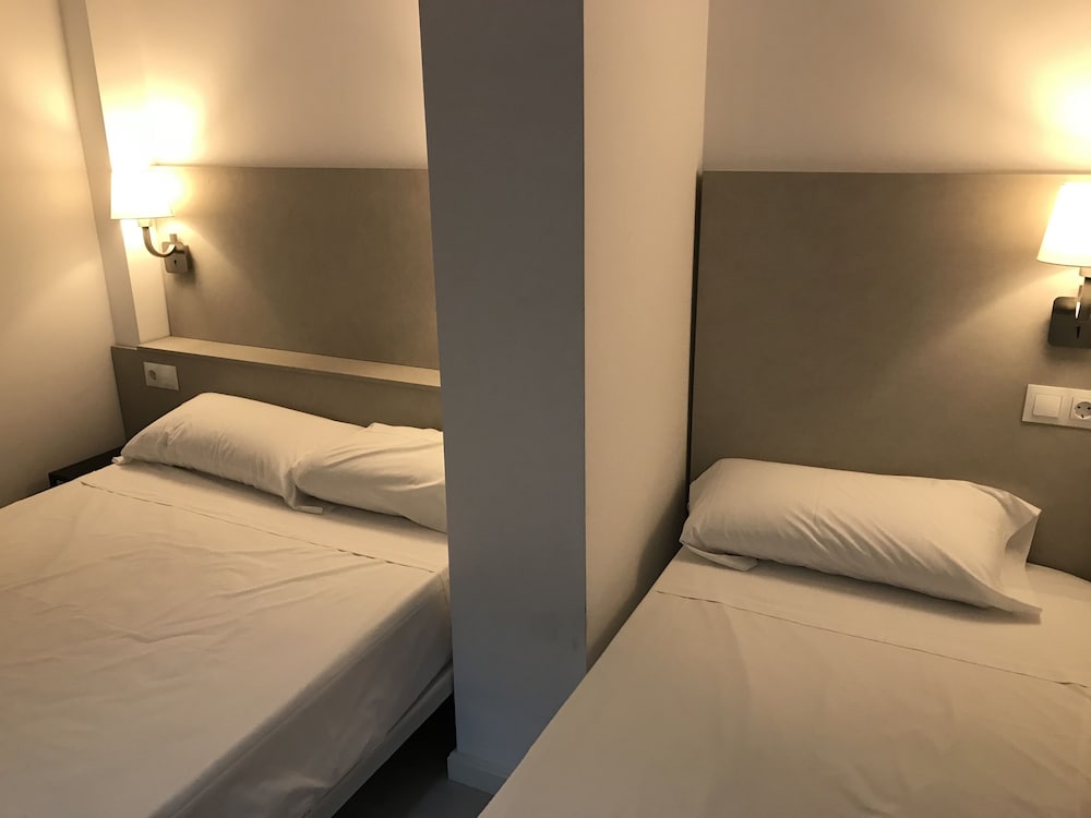 Quadruple Room, Terrace photo 3