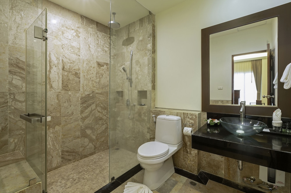 Two Bedroom Junior Suite - Photo 5