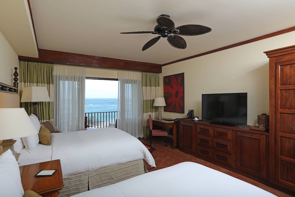 Deluxe Room, 2 Double Beds, Balcony - Photo 8