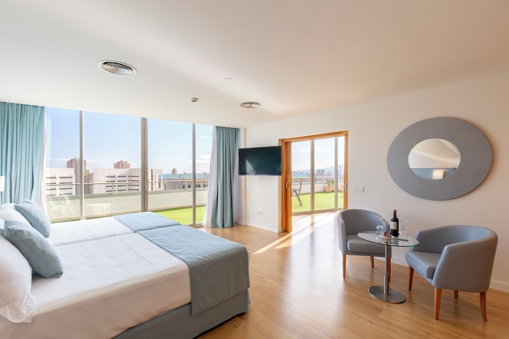 Grand Double Room, Terrace, City View