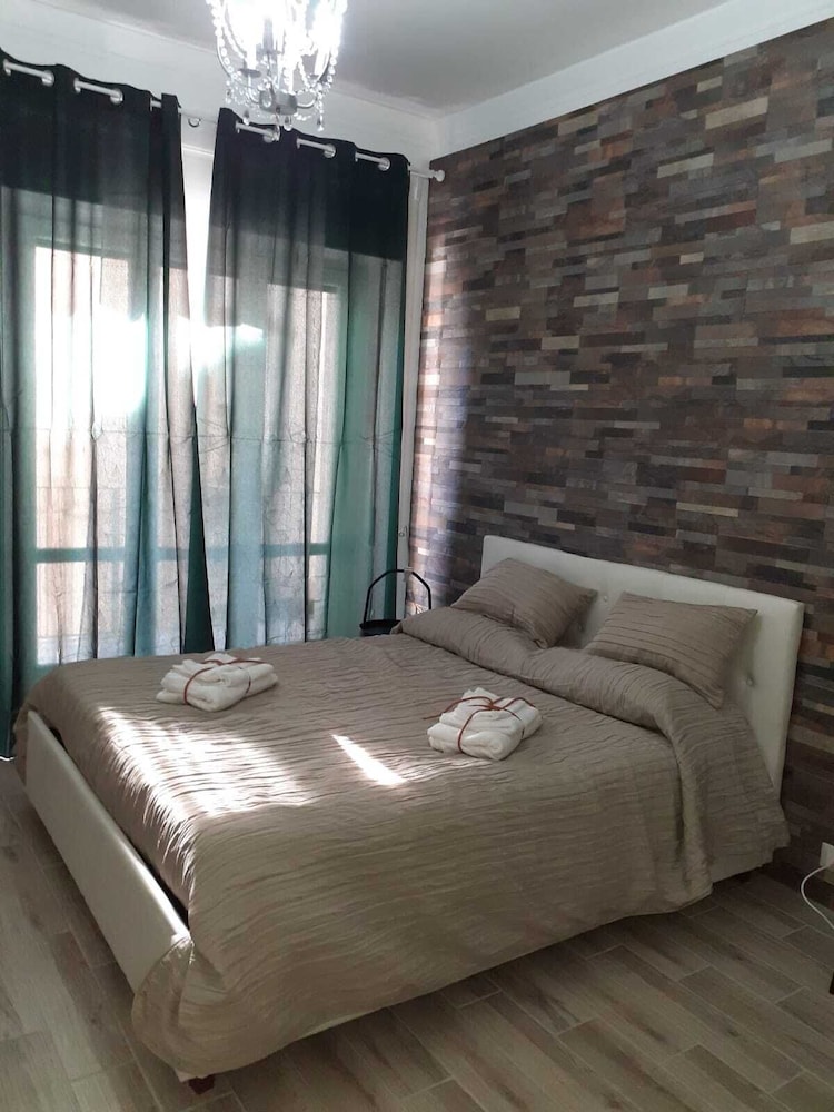 Classic Room - Photo 1