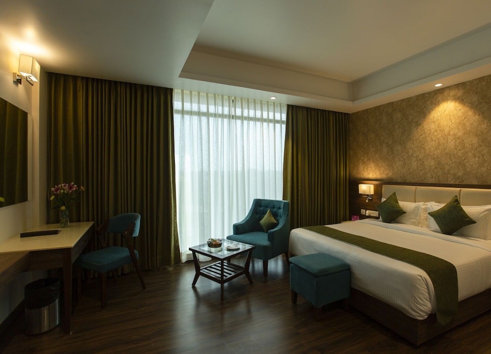 Premier Room, 1 Double Bed - Photo 8