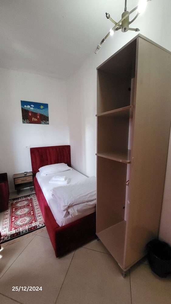 Basic Single Room, Balcony, City View