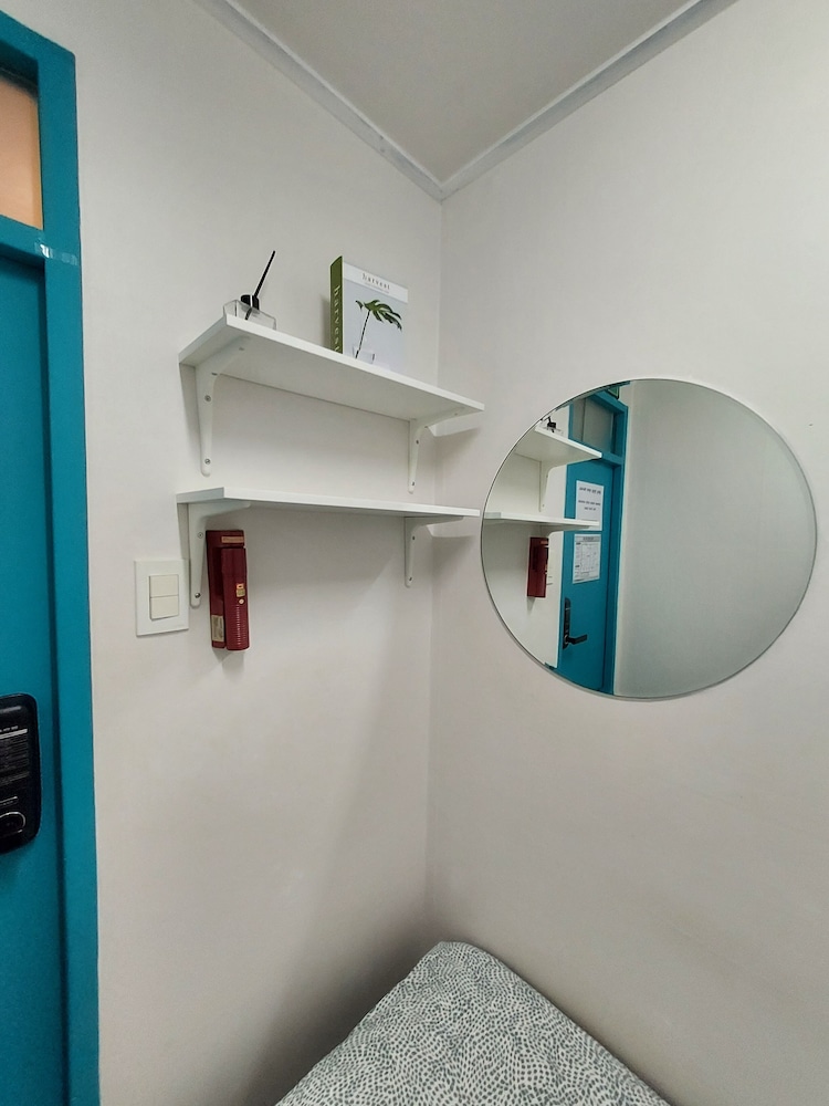 Deluxe Room, Women only, Non Smoking, Shared Bathroom(421)(Self check-In Hotel,Please contact HOTEL)