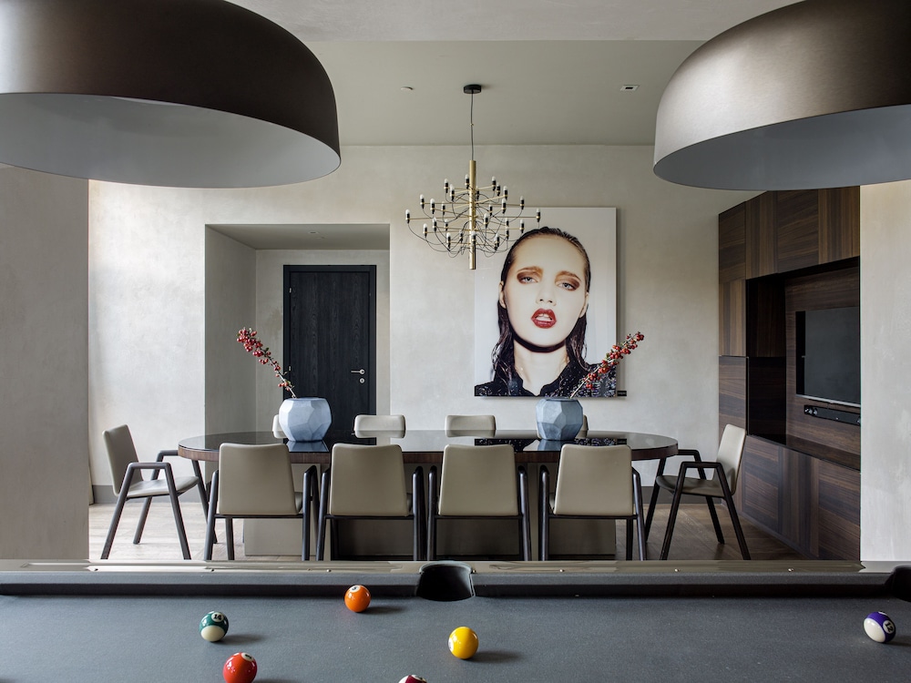 2 Bedroom Ultimate ME + Suite with Terrace thumbnail 6
