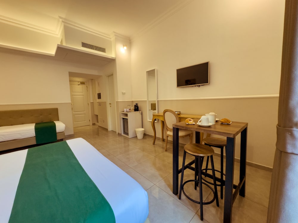 Traditional Triple Room photo 2