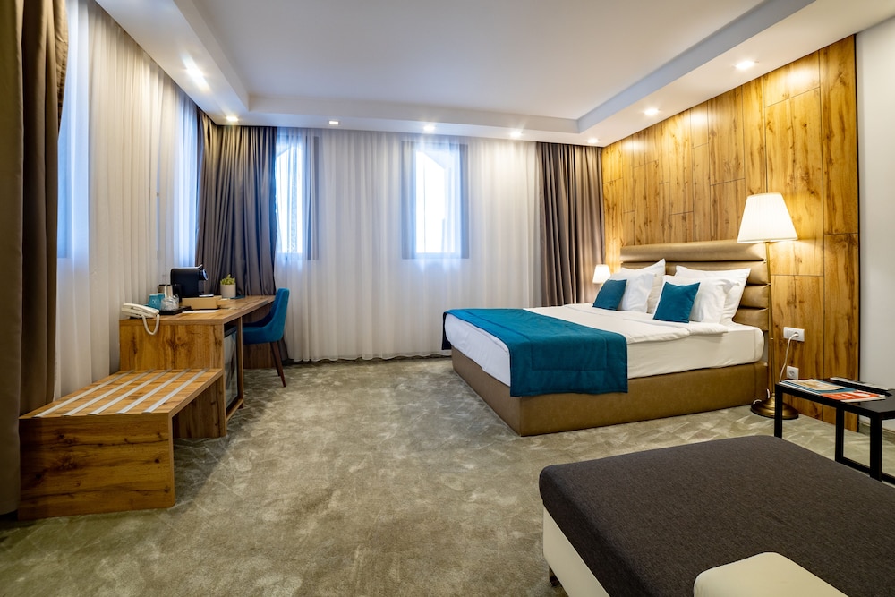 St Mark suite photo 1