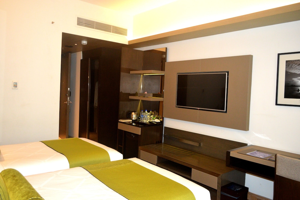 Deluxe Twin Room, 2 Twin Beds photo 3