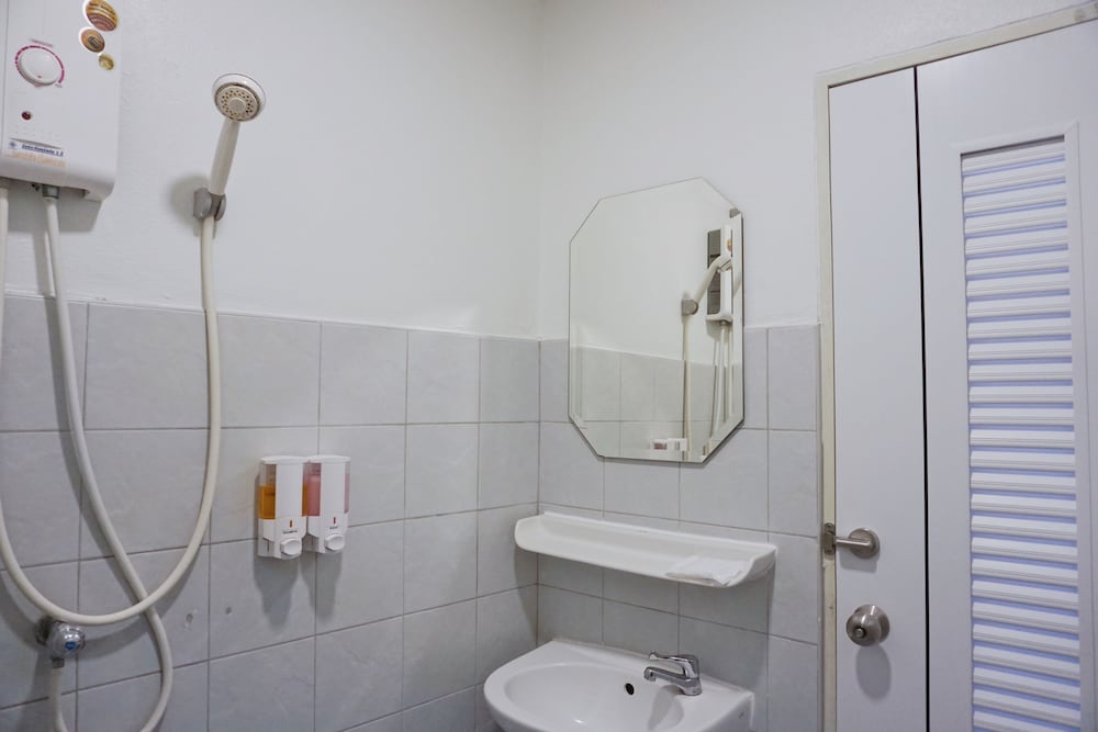Standard Room photo 2