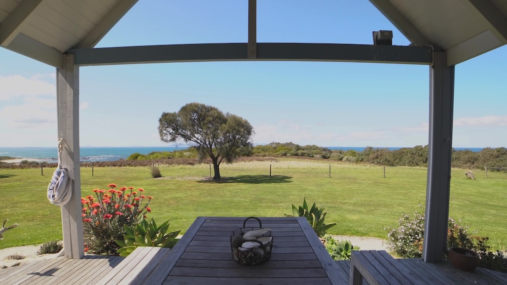 Couples Cottage photo 2