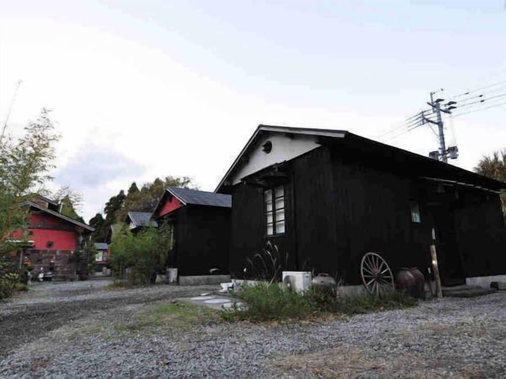 Cottage For 1 - 6 Guests photo 1