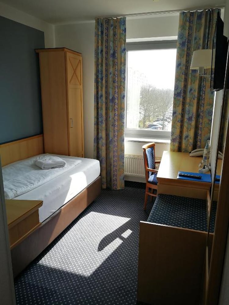 Economy Single Room photo 2