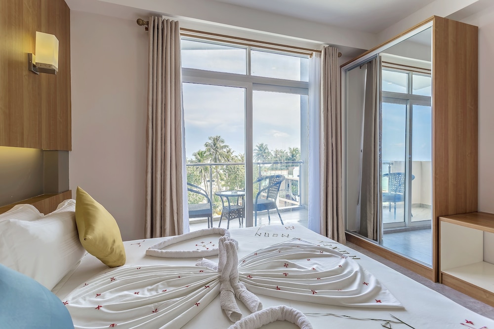 Deluxe Double Room, Balcony, City View