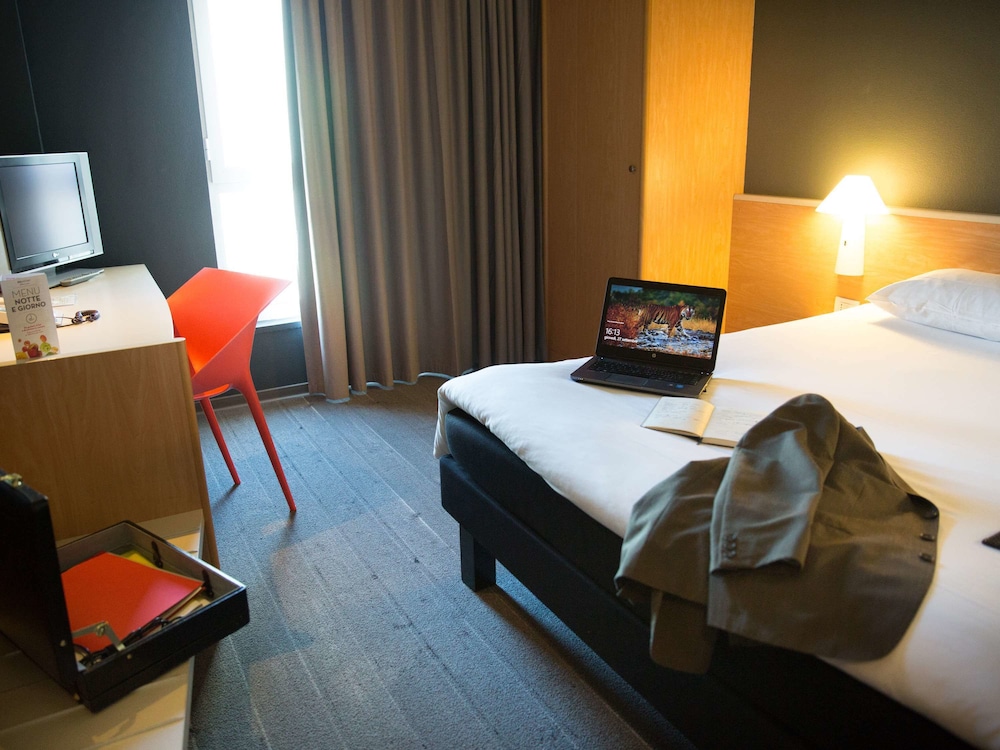 Twin Room, 2 Twin Beds - Photo 4