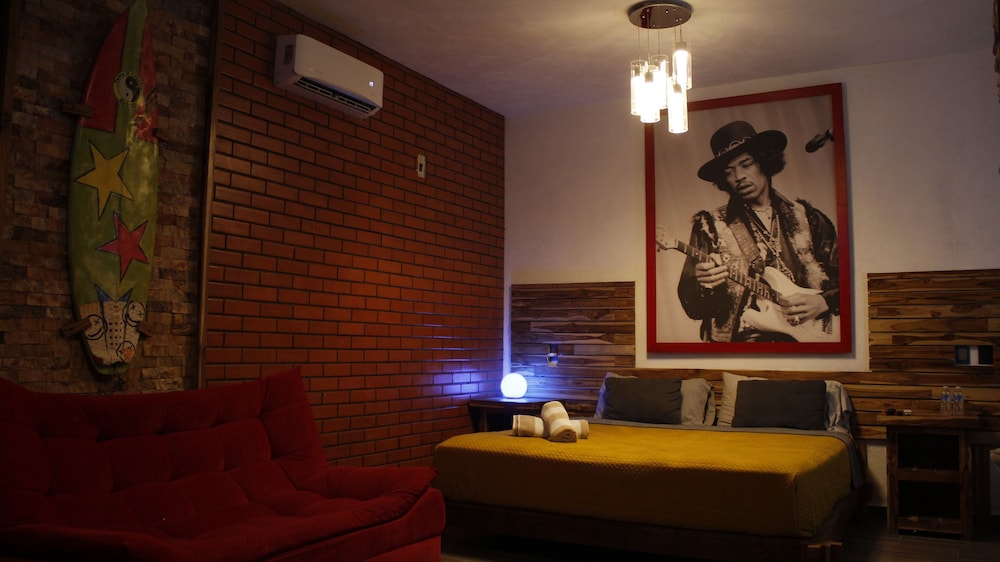 Deluxe Studio Suite photo 3