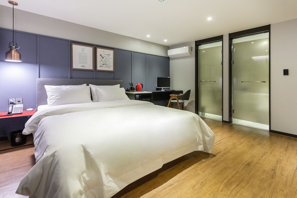 Premium Double Room