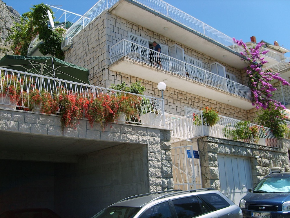 Apartment (Ivan - with parking - A1(3))