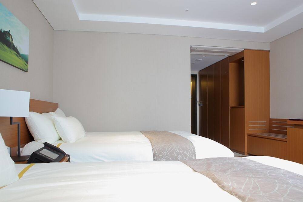 [Dragon Valley Hotel] Deluxe Family Twin - Photo 7