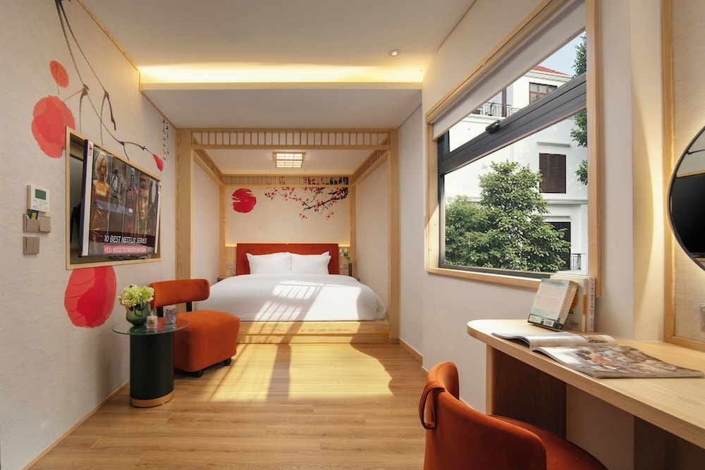 Deluxe Double or Twin Room, City View