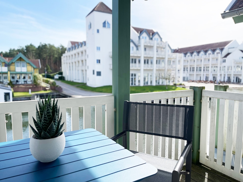 Signature Suite, 1 Bedroom, Annex Building photo 3