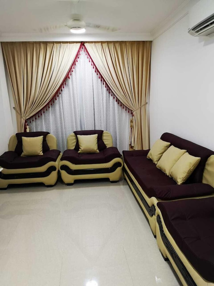 Apartment, 2 Bedrooms - Photo 1