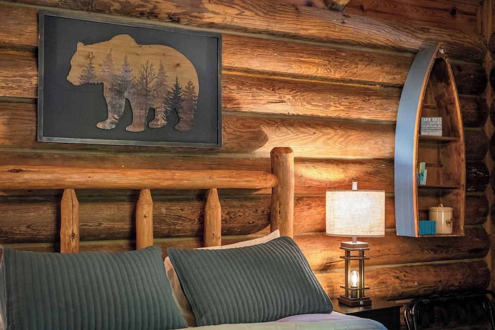 Cabin photo 2