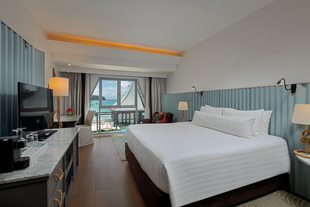 Deluxe Room, Sea View - Photo 1