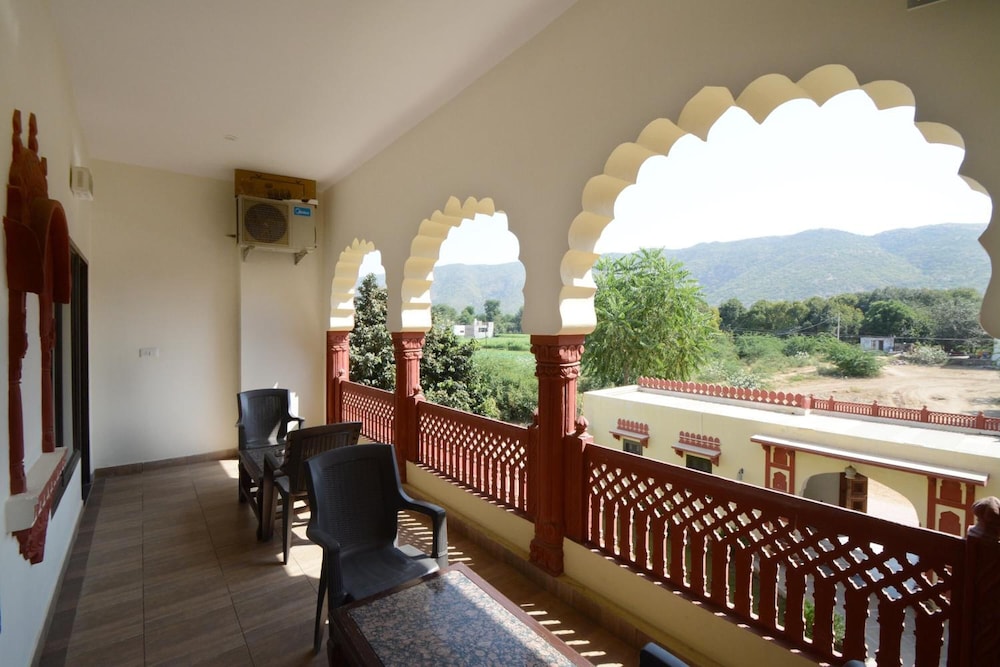 Mountain View Room photo 2